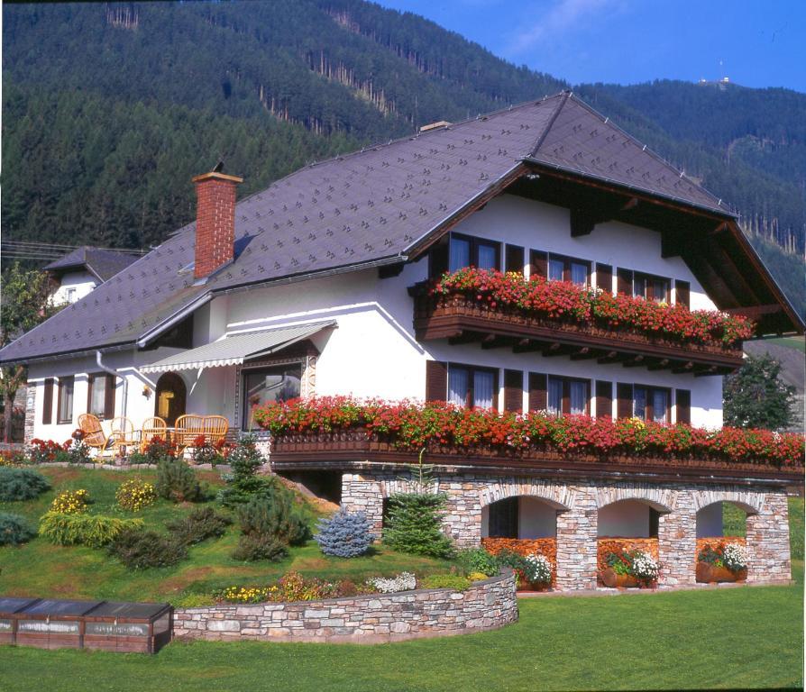 Gastehaus Trattner Hotel เมาเทิร์นดอร์ฟ ภายนอก รูปภาพ